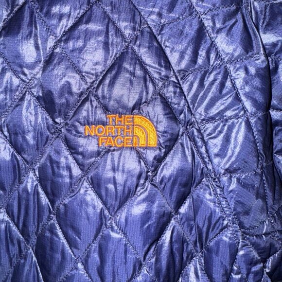 The North Face Thermoball Puffer Jacket Insulated Quilted Full Zip Size XS Navy - Picture 7 of 13